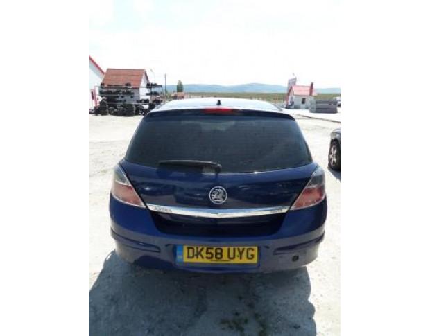 aripa stanga spate opel astra h 1.3cdti