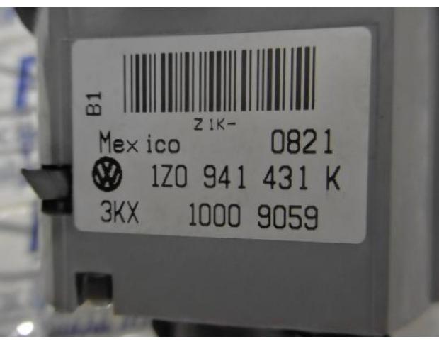 bloc lumini skoda octavia 2 1.4tsi cax 1z0941431k