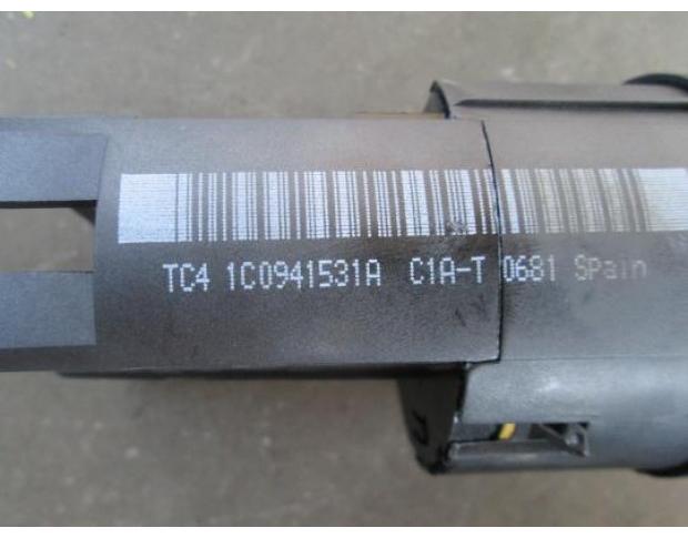 bloc lumini vw bora 1.9tdi asz cod 1c0941531a