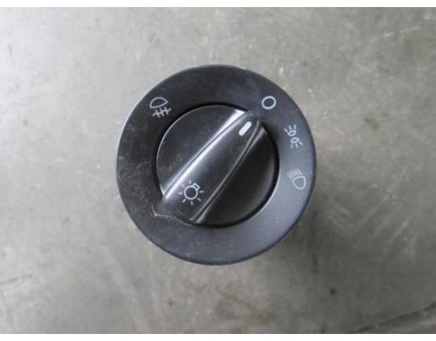 bloc lumini vw polo 9n 1.2 12v cod 1c0941531