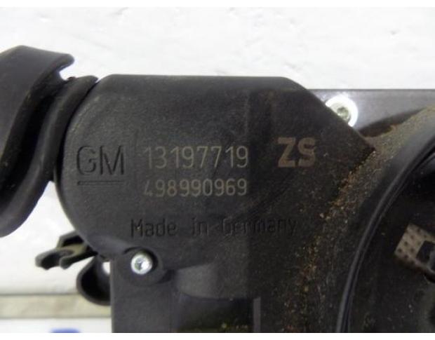 bloc semnalizare opel astra h 1.7cdti z17dtl cod 13197719