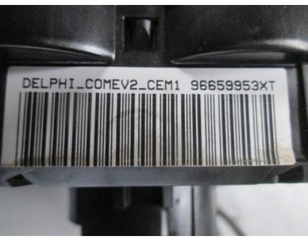 bloc semnalizare peugeot 308 1.6hdi 9hx 96659953xt