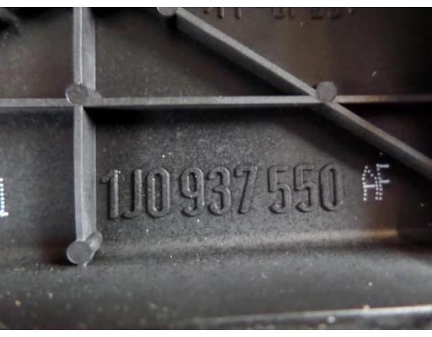 bloc siguranta baterie skoda octavia 1 2.0b arx cod 1j0937550af