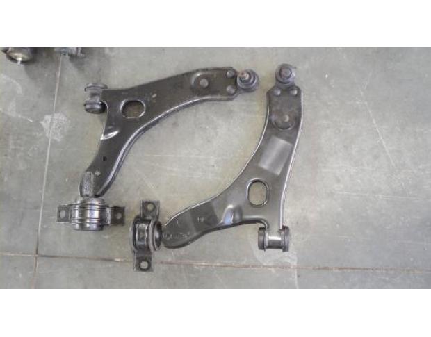 brat  ford focus 1 (daw) 1998/10-2004/11