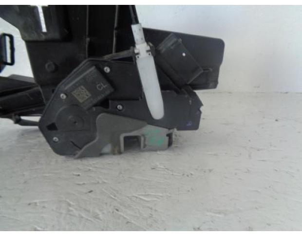 broasca dreapta fata ford fiesta 1.6tdci 8a6a-a21813-ad