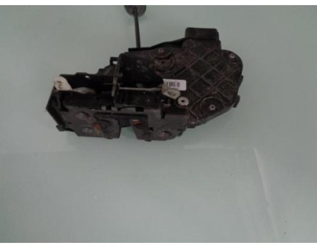 broasca dreapta fata ford focus 2 1.8tdci 3m5r-r21812-mr