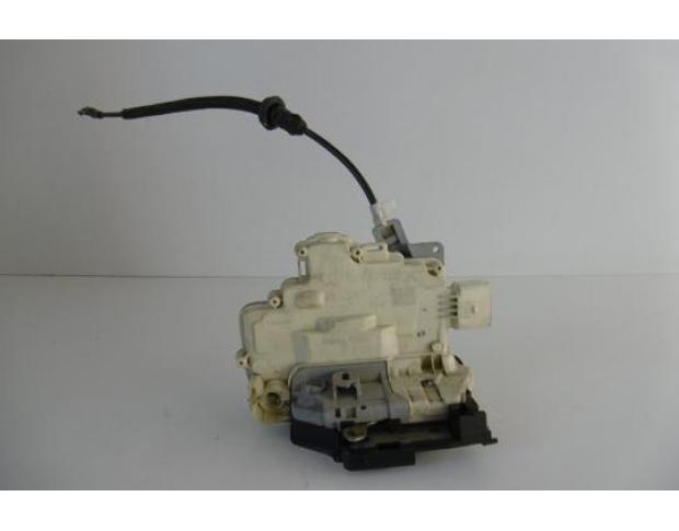 broasca usa dreapta fata vw passat b6 3c2837016a