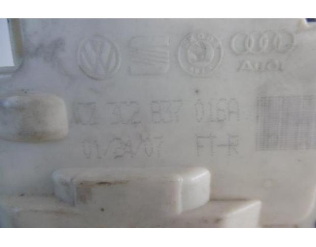 broasca usa dreapta fata vw passat b6 3c2837016a