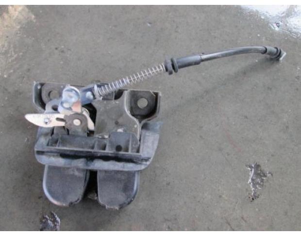 broasca usa fata audi a4 2.5tdi bdh 8e9827520