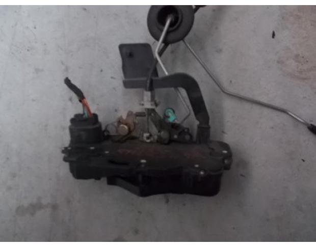 broasca usa fata fiat stilo 1.6b