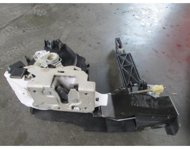 broasca usa fata ford mondeo 2.0tdci cod 2s4aa21812fb