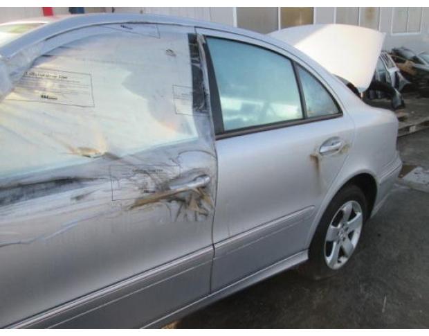 broasca usa spate mercedes e 320 cdi an 2008