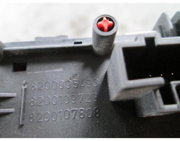 buton avarie 8200095493 renault megane 1.5dci k9kd3