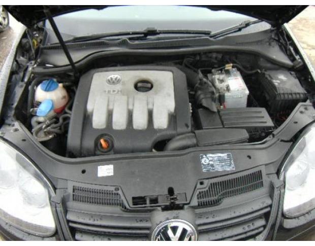 calculator lumini vw golf 5 plus  an 2009