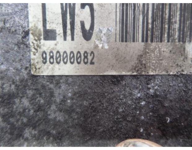 capac culbutori opel astra h 1.7cdti 98000082