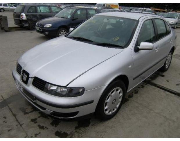 aripa dreapta spate seat toledo 2(1m2)1999/04-2006/05