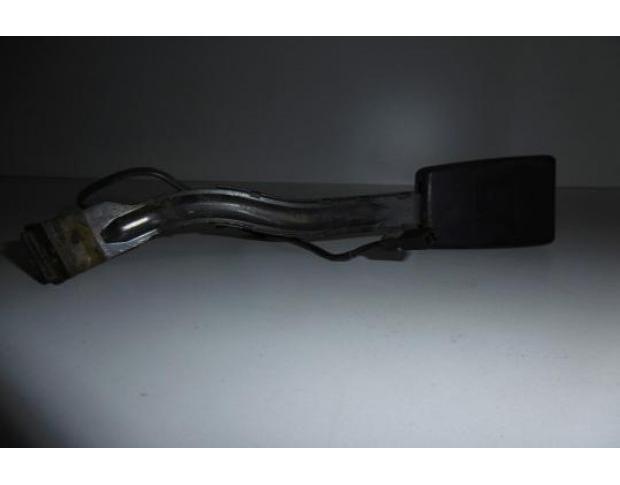 capsa centura dreapta fata vw passat b6 3c0857756