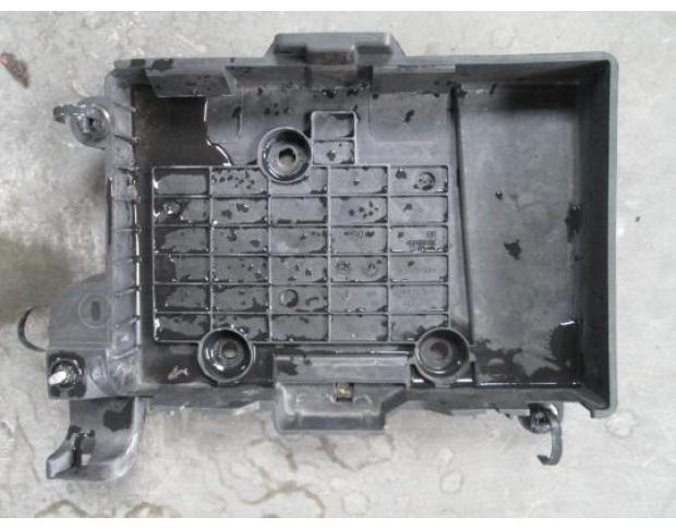 carcasa baterie 8200166032 renault megane 1.5dci k9kd3