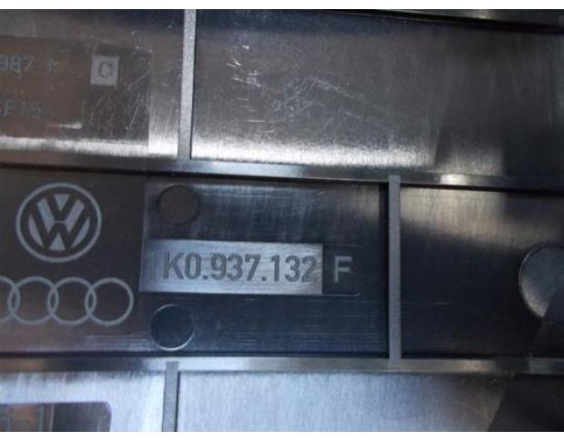 carcasa baterie skoda octavia 2 1.9tdi bkc cod 1k0937132f