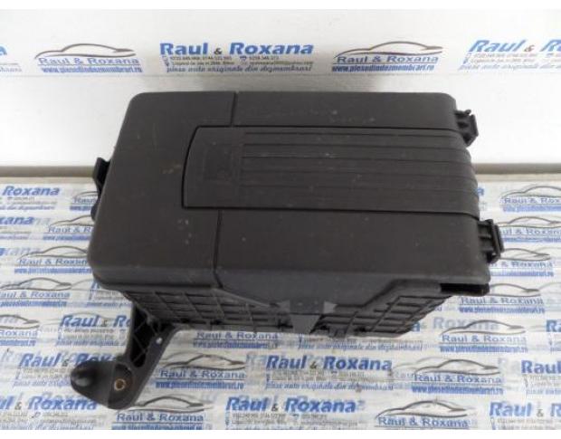 carcasa baterie vw jetta 2.0tdi bkd cod 1k0915333c