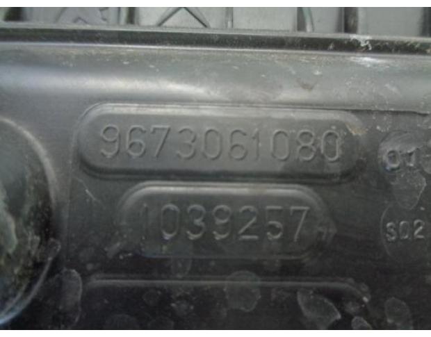 carcasa filtru aer citroen c4 1.6hdi 9h06 9673061080