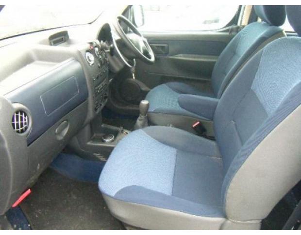 aripa dreapta fata citroen berlingo  1996/07-2008