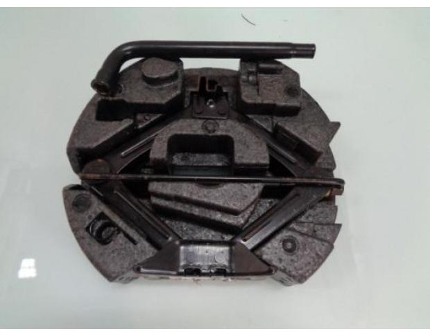 cric cu cheie ford focus 3 1.6b pnda