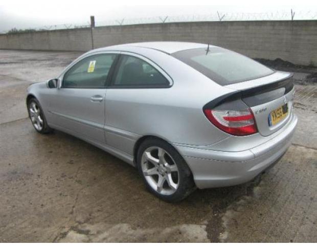 cric mercedes c coupe (cl203)  2001/03 -2011/06