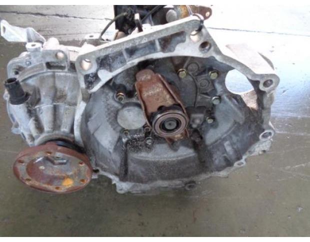 cutie viteza 5 trepte vw polo 9n 1.4tdi  ggv