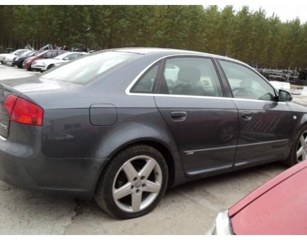 dezmembrez audi a4