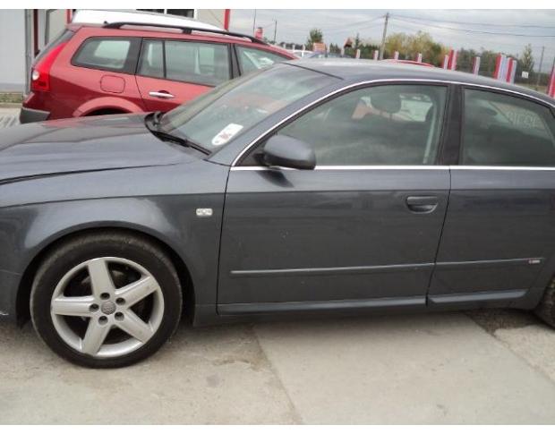 dezmembrez audi a4