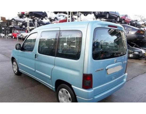dezmembrez citroen berlingo  1.9d -2006