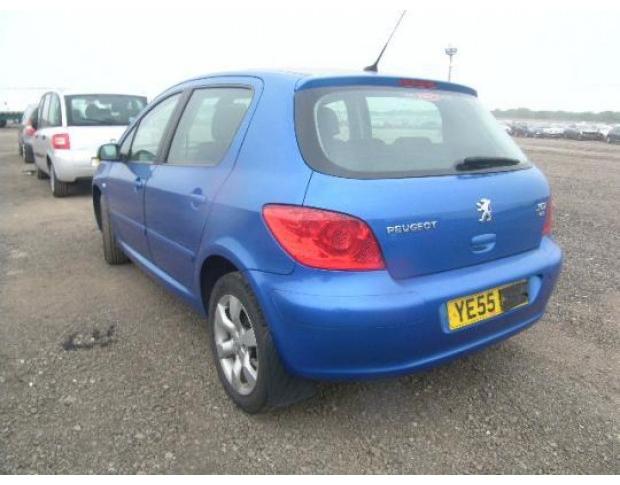din dezmembrari usa fata de  peugeot 307  1.6hdi 9hz