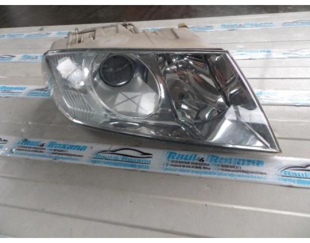 far dreapta cu lupa skoda octavia 2 1.9tdi bkc