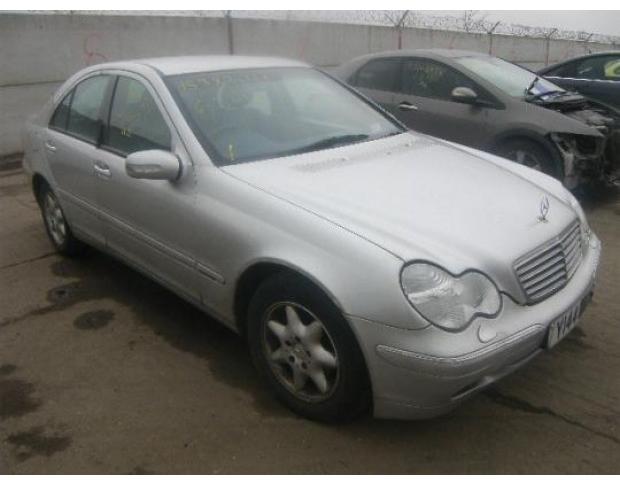 far dreapta mercedes c 203 2.2cdi an 2003