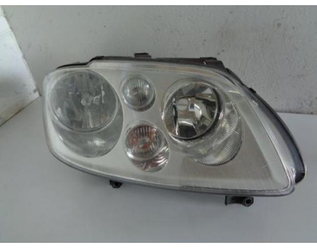 far dreapta vw touran