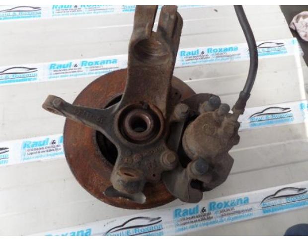 fuzeta stanga ford focus 2 1.8b cod 3m513k171