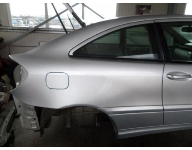 geam dreapta caroserie mercedes c class (w203) 2.2cdi