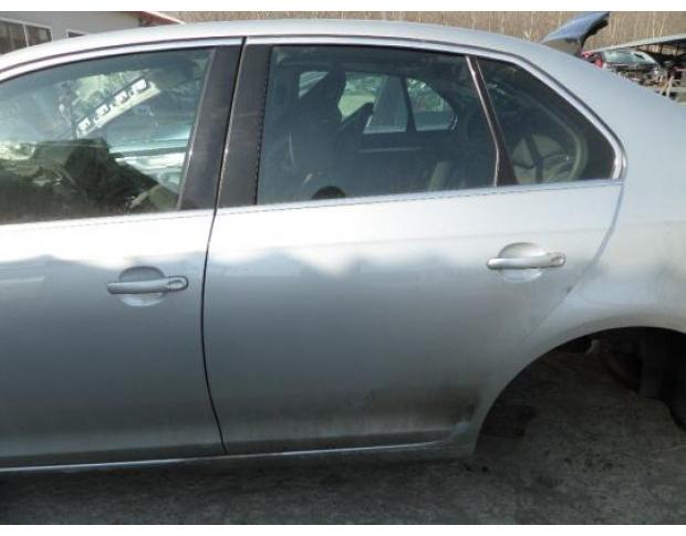 geam stanga spate vw jetta 2.0tdi bkd