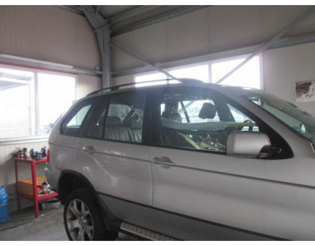 geam usa fata bmw x5 3.0d