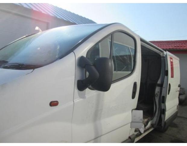 geam usa fata opel vivaro 1.9dti f9q