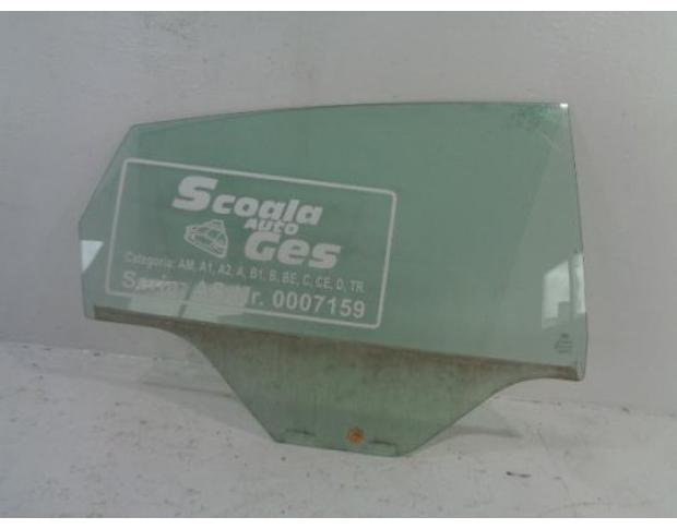 geam usa spate ford fiesta 1.6tdci