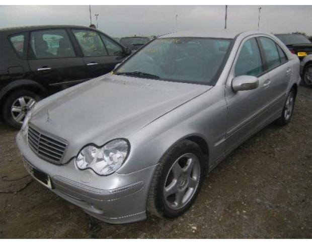 geam usa spate mercedes clasa c (w203) 2000/05-2007/02