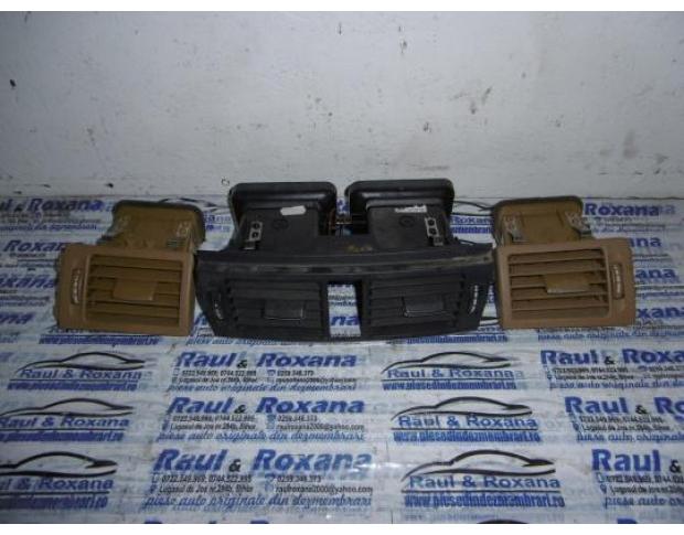 grila aerisire bord laterala mercedes c 204 220 cdi