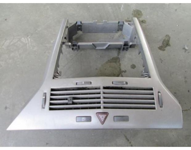 grila aerisire opel astra h 1.3cdti an 2006 cod 13100105