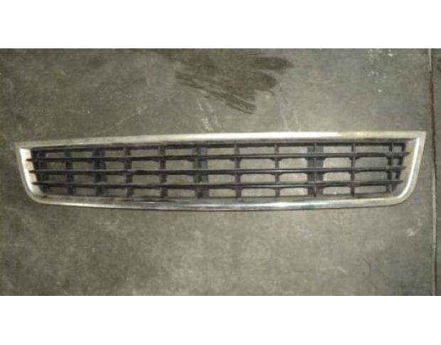 grila fata audi a4   2000-2004