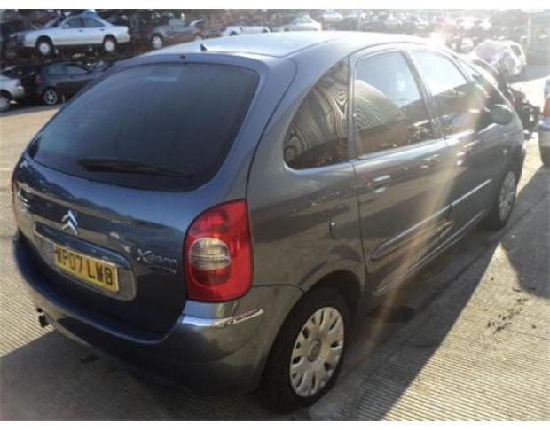 hayon si stop citroen xsara picasso