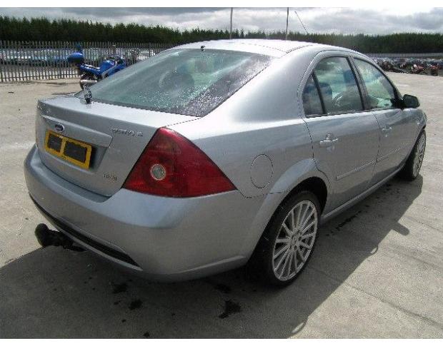 hayon spate ford mondeo