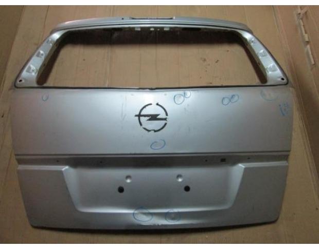 hayon spate opel zafira b