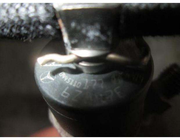 injector mercedes c 220 cdi 0445110177